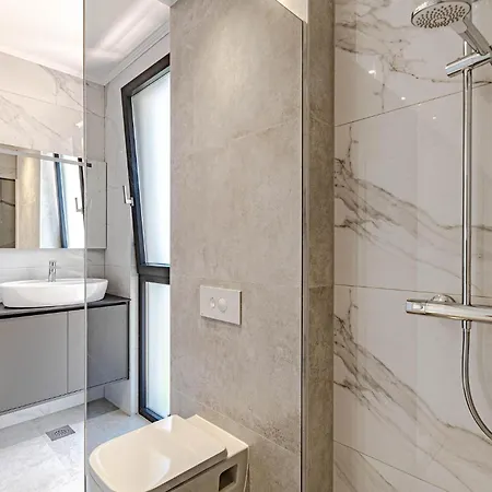 Apartament Stunning In With Wifi Orebić